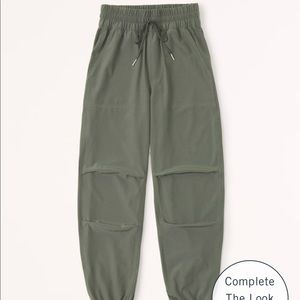 Abercrombie Traveler Parachute Pants